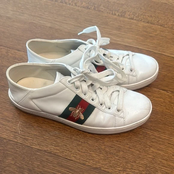 Gucci White Sneakers with Green and Red Stripe - Picture 3 of 3